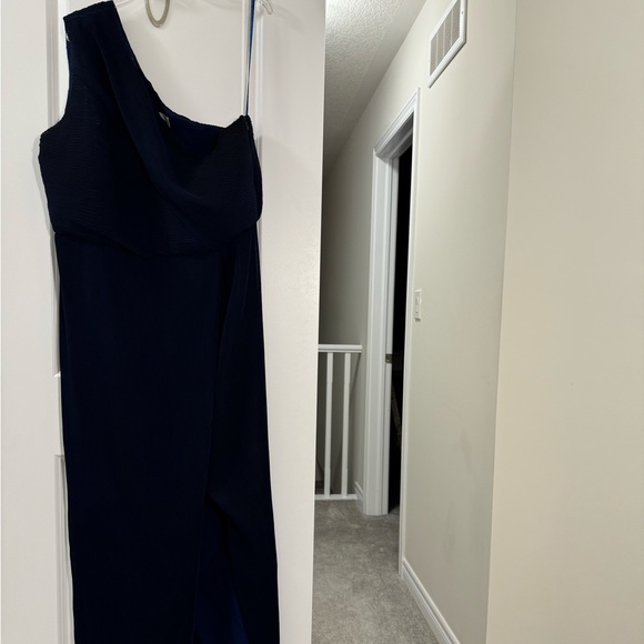 ASOS YAURA Plus Size (US16) One Shoulder Maxi Dress Navy - Picture 6 of 9
